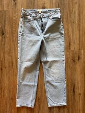 H&M Women’s Light Wash Jeans Size 12